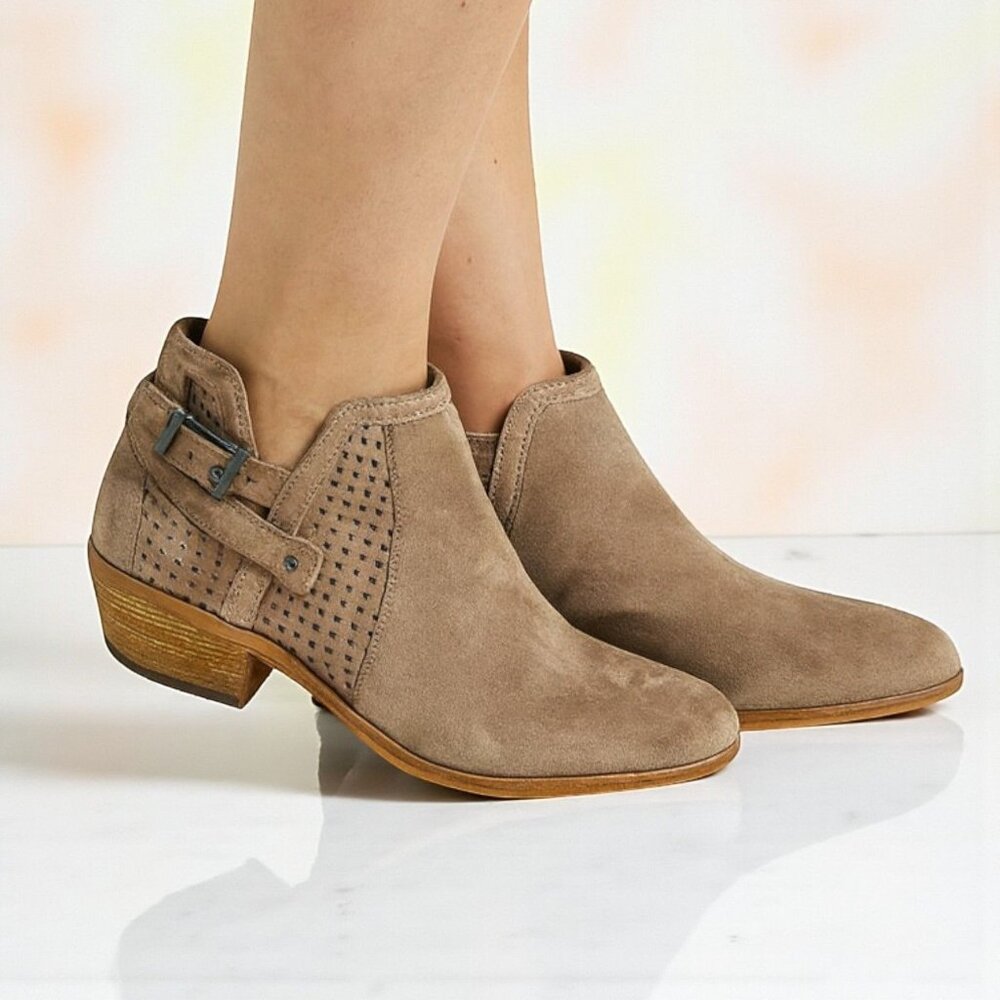 Vince Camuto Womens Pamma Suede Buckle Block Heel Bootie Brown Size US 8M